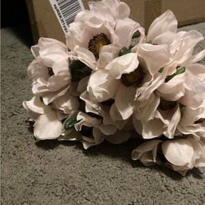 Floral and greenery pieces